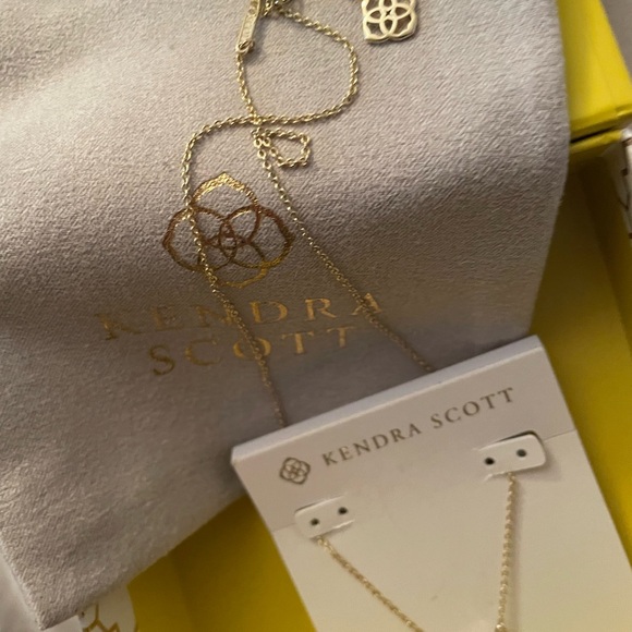 NWOT Kendra Scott Ari Heart gold pendent iridescent necklace new w/ box dust bag - Picture 2 of 7